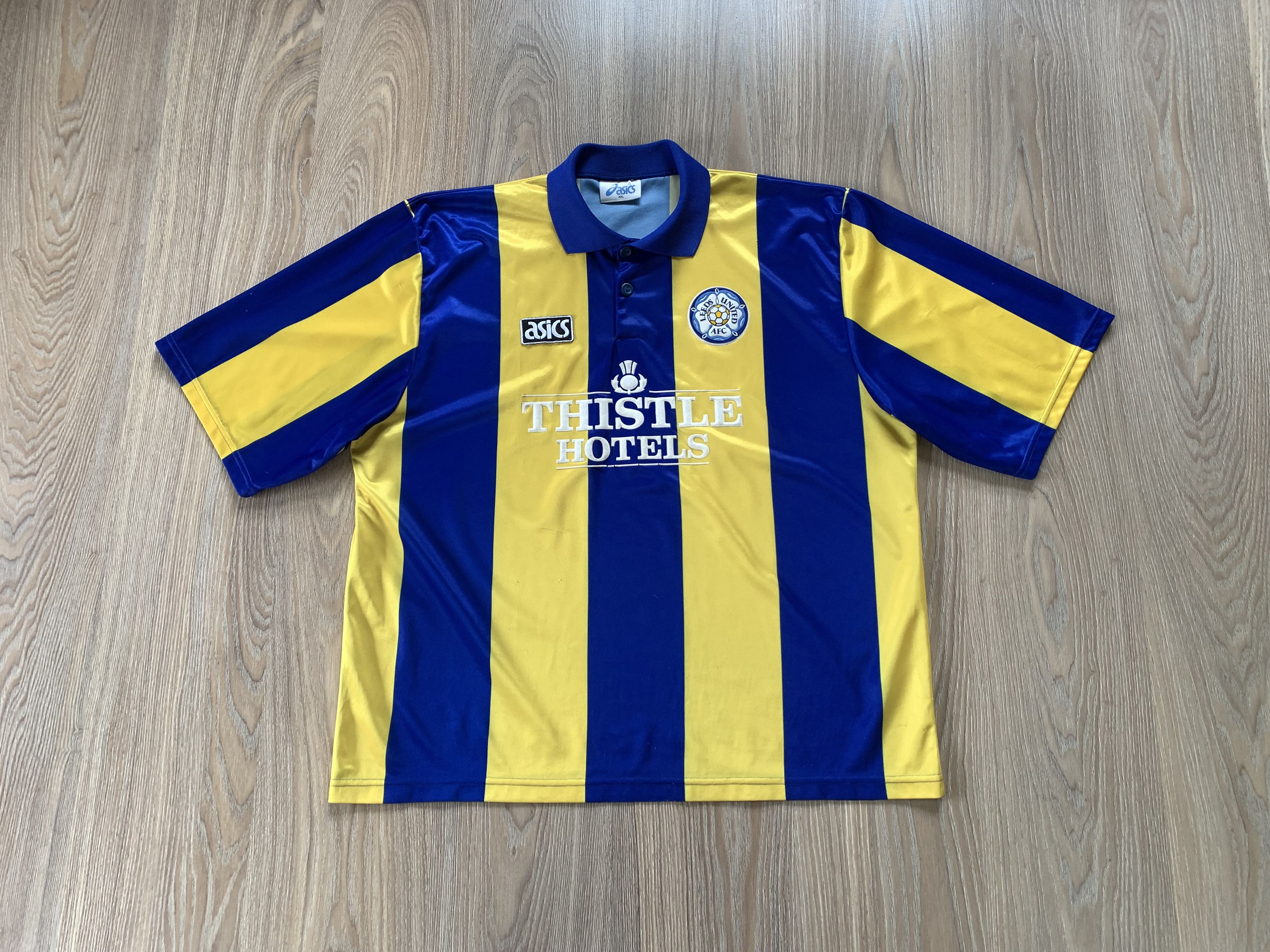 Vintage Asics Leeds United AFC Shirt