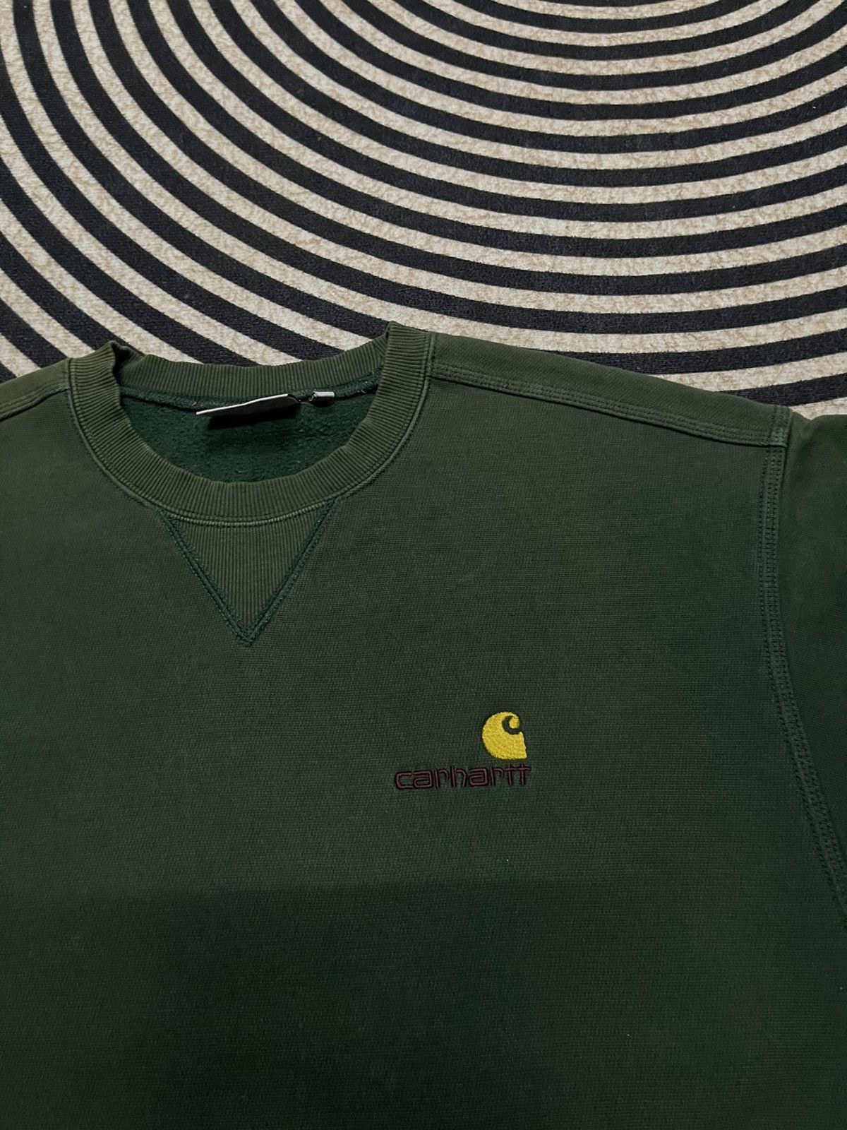Carhartt Wip 2000s CARHARTT WIP SUN FADED SWEATSHIRT SMALL LOGO Size US L / EU 52-54 / 3 - 12 Thumbnail