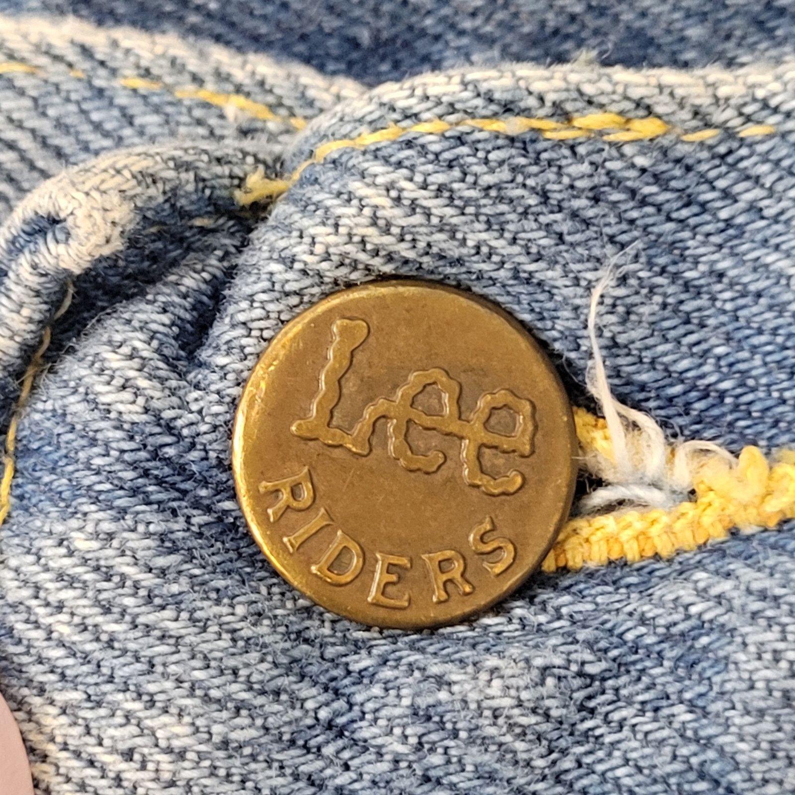 Lee Vintage 80s LEE Riders Jeans 26x31 USA Union-Made Faded Size US 26 / EU 42 - 8 Thumbnail