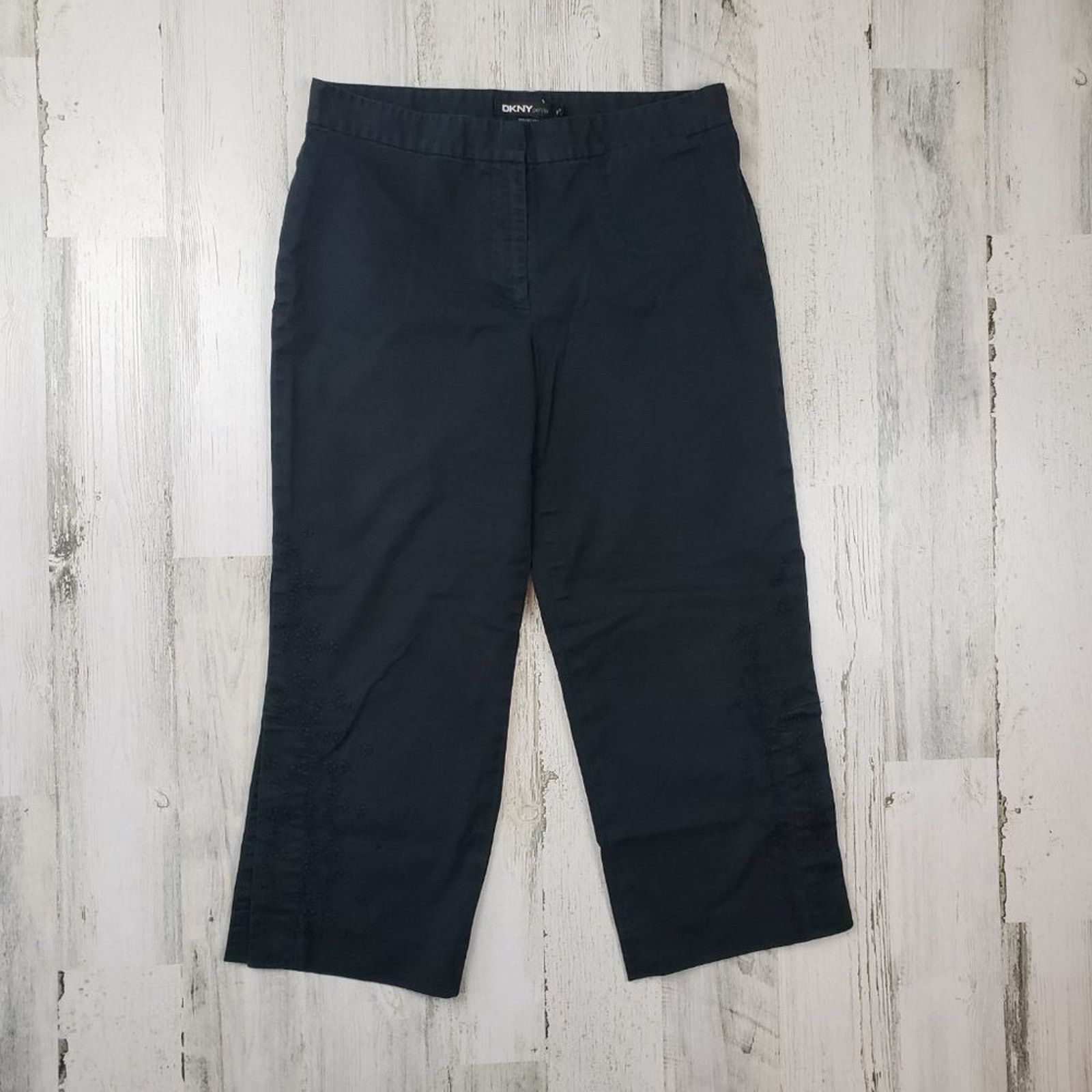 DKNY DKNY Petite Solid Black Embroidered Capri Cropped Pants 10P Size 32" / US 10 / IT 46 - 2 Thumbnail