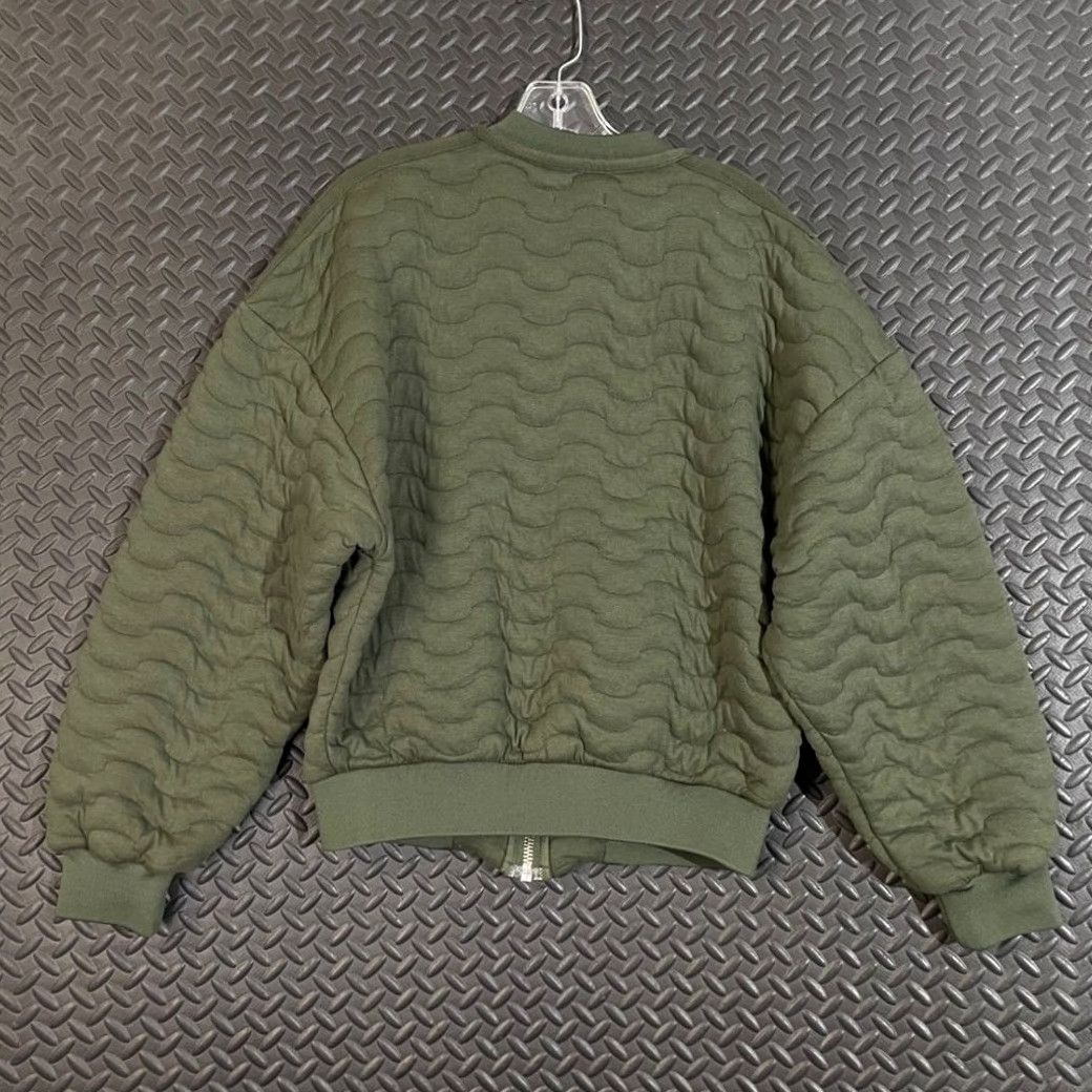 Zara ZARA Women's Olive Green Quilted Full Zip Bomber Jacket S Outerwear Comfort Bomber Jacket Womens Olive Green Quilted Full Zip Bomber Jacket Size S Size S / US 4 / IT 40 - 2 Thumbnail