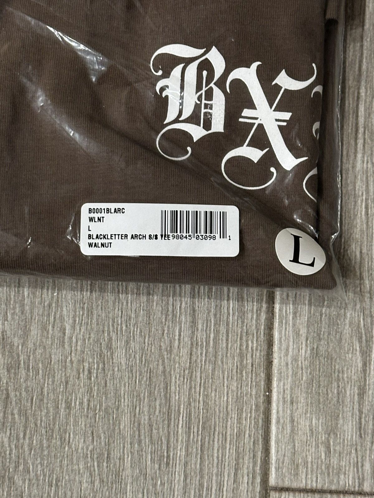 Born X Raised BORN X RAISED BlackLetter Arch Tee T-Shirt Walnut Sz L Large Size US L / EU 52-54 / 3 - 7 Thumbnail