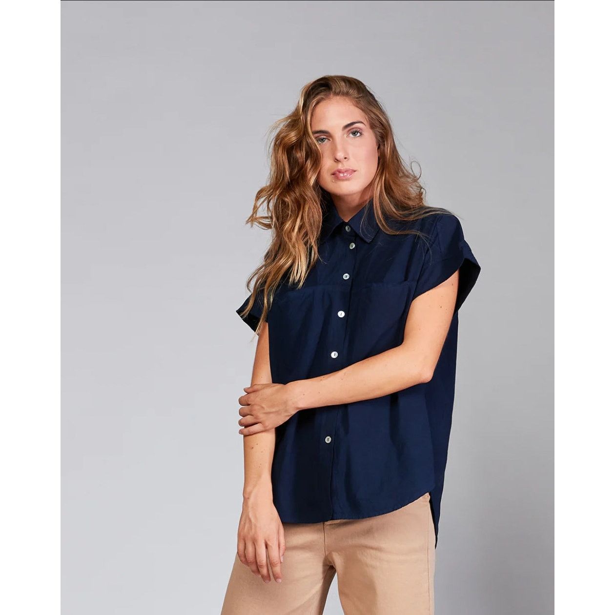 Other Satin Button-Up Navy Blouse Short Sleeve Medium Soft Norm Size M / US 6-8 / IT 42-44 - 1 Thumbnail