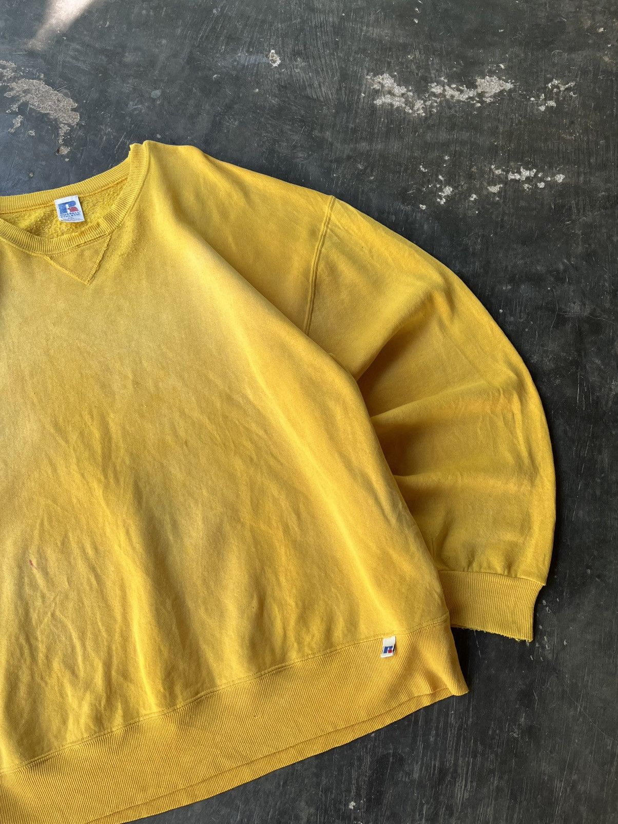 Vintage Vintage Russel Athletic Sun Faded Distressed Crewneck Size US XXL / EU 58 / 5 - 5 Thumbnail