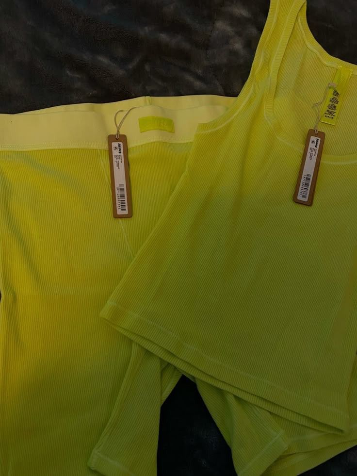 SKIMS skims tank Size L / US 10 / IT 46 - 3 Thumbnail