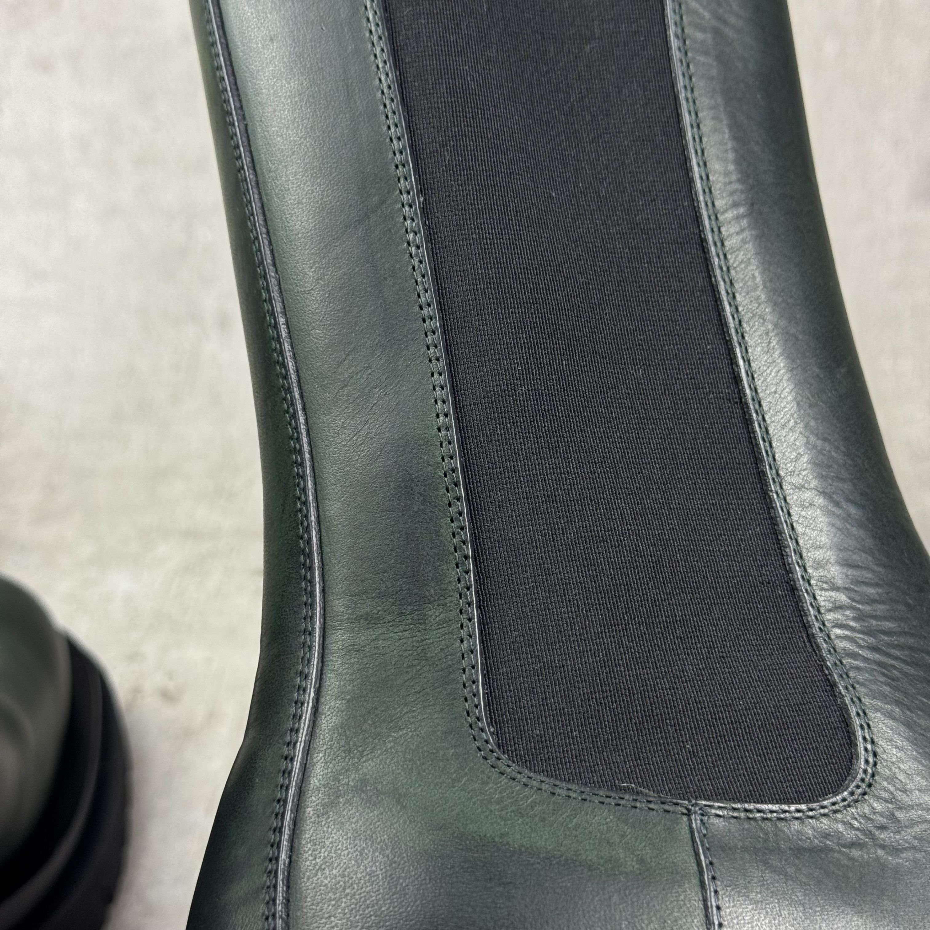 Bottega Veneta BOTTEGA VENETA Lug Chelsea Boots in Bottle Green Size US 8 / EU 41 - 16 Thumbnail