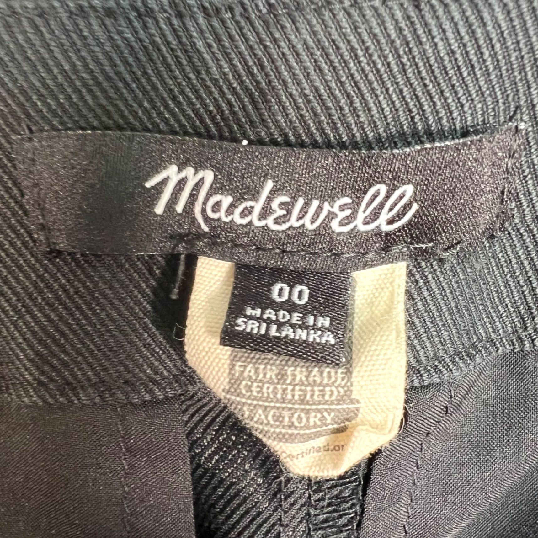 Madewell Madewell Pants Womens 00 Black High-Waisted Tapered Side Button Detail Dress Pants Size 24" / US 00 / IT 34 - 3 Thumbnail