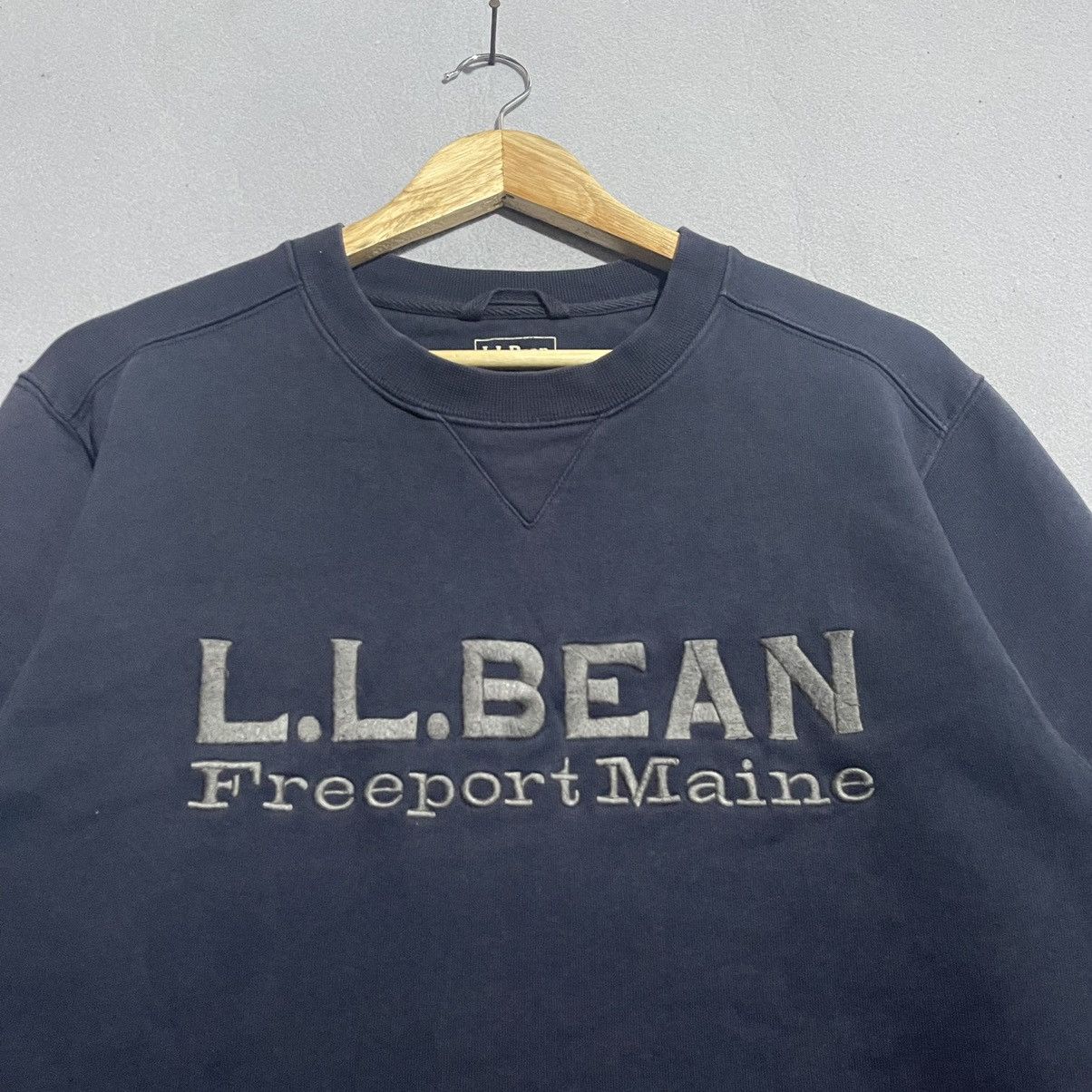 L.L. Bean Vintage L.L. Bean Navy Logo Sweatshirt Size US L / EU 52-54 / 3 - 2 Thumbnail