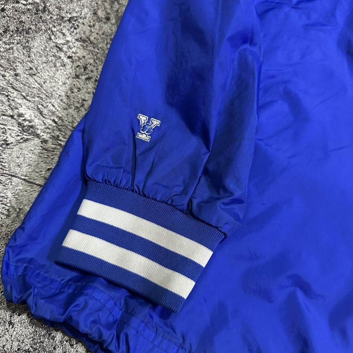 Vintage VINTAGE WINDBREAKER YALE Size US XL / EU 56 / 4 - 7 Thumbnail