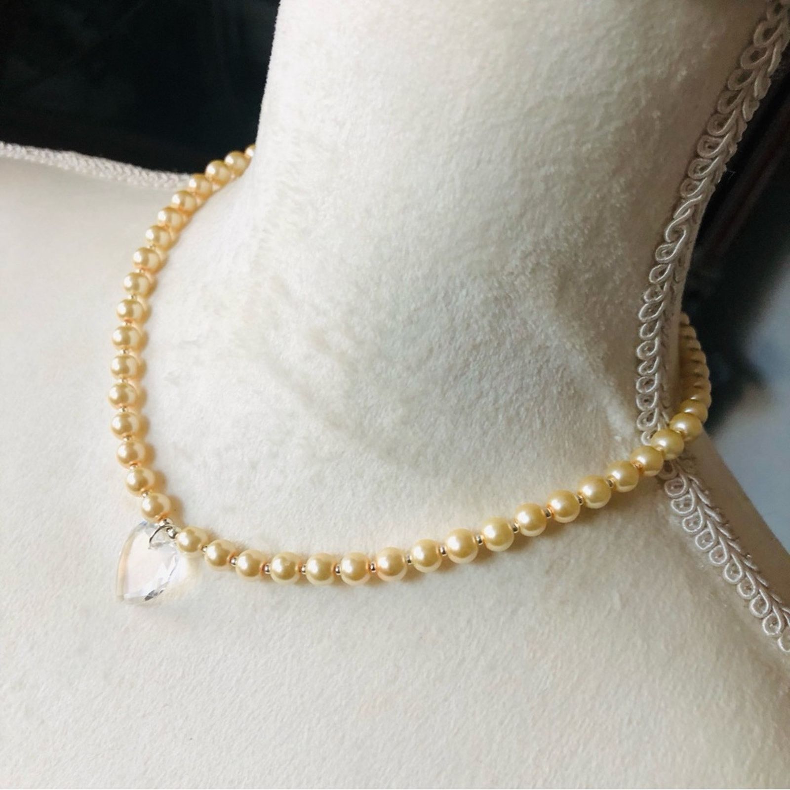 Handmade Handcrafted repurpose faceted heart crystal Pearl necklace Size ONE SIZE - 4 Thumbnail