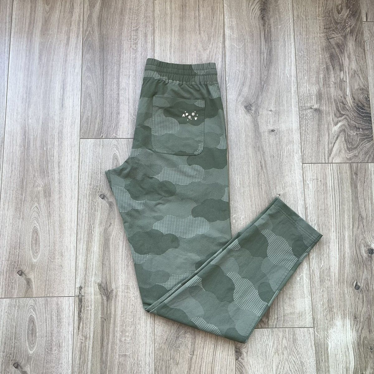 A.P.C. × Outdoor Voices A.P.C. x Outdoor Voices “a.p.c.o.v.” activewear pants Size US 38 / EU 54 - 1 Thumbnail