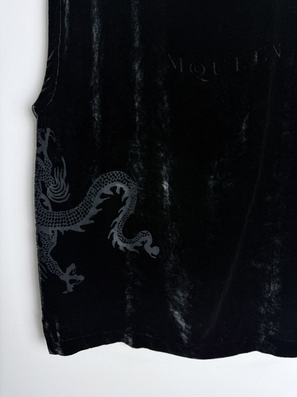 Alexander McQueen S/S 1997 Silk Dragon Devoré Velvet Tank Top Size US M / EU 48-50 / 2 - 5 Thumbnail