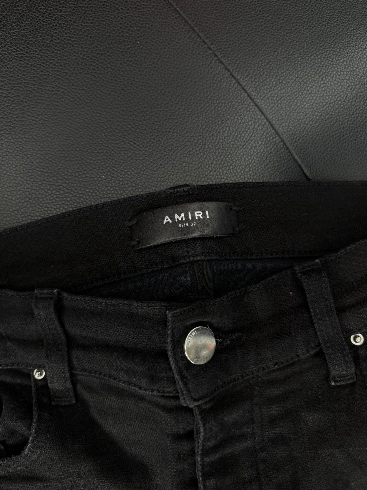 Amiri Amiri Logo Black White Patch Jeans Size 32 Pre Owned 🧼 Size US 32 / EU 48 - 9 Thumbnail