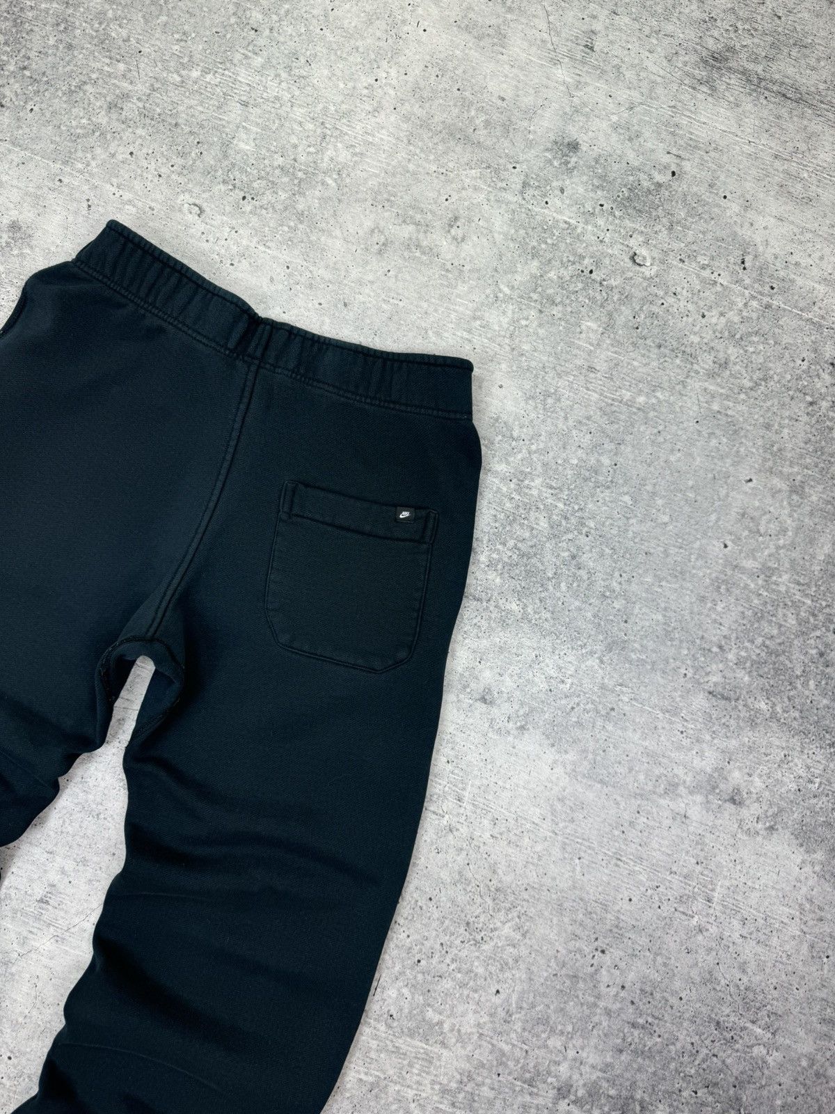 Nike Vintage Nike Swoosh Logo Dark Blue Sweatpants Track Pants S Size US 30 / EU 46 - 20 Thumbnail