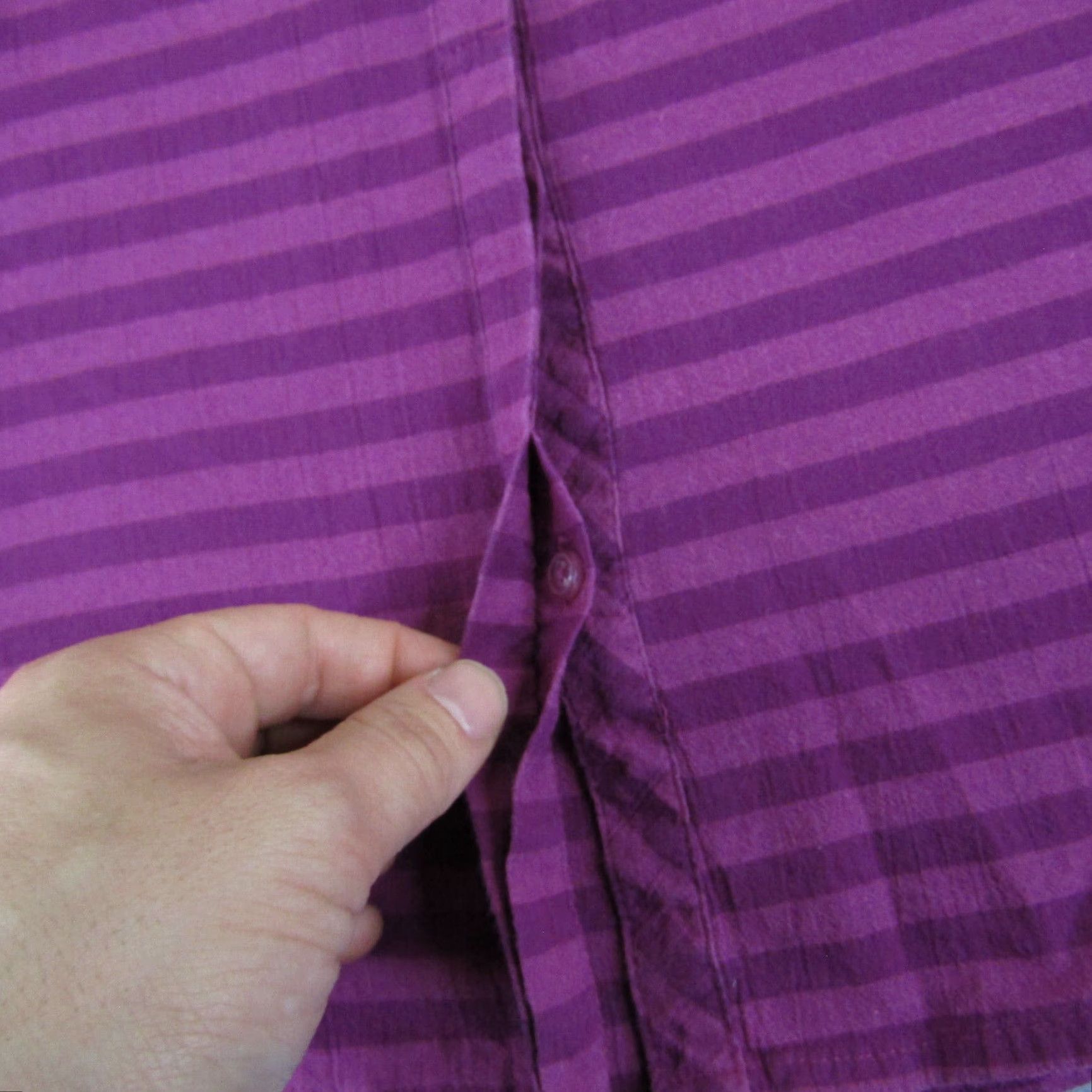 Mountain Hardwear Mountain Hardwear Shirt Womens 10 Pink Stripes Button Up V Neck Casual Outdoor Size L / US 10 / IT 46 - 7 Thumbnail
