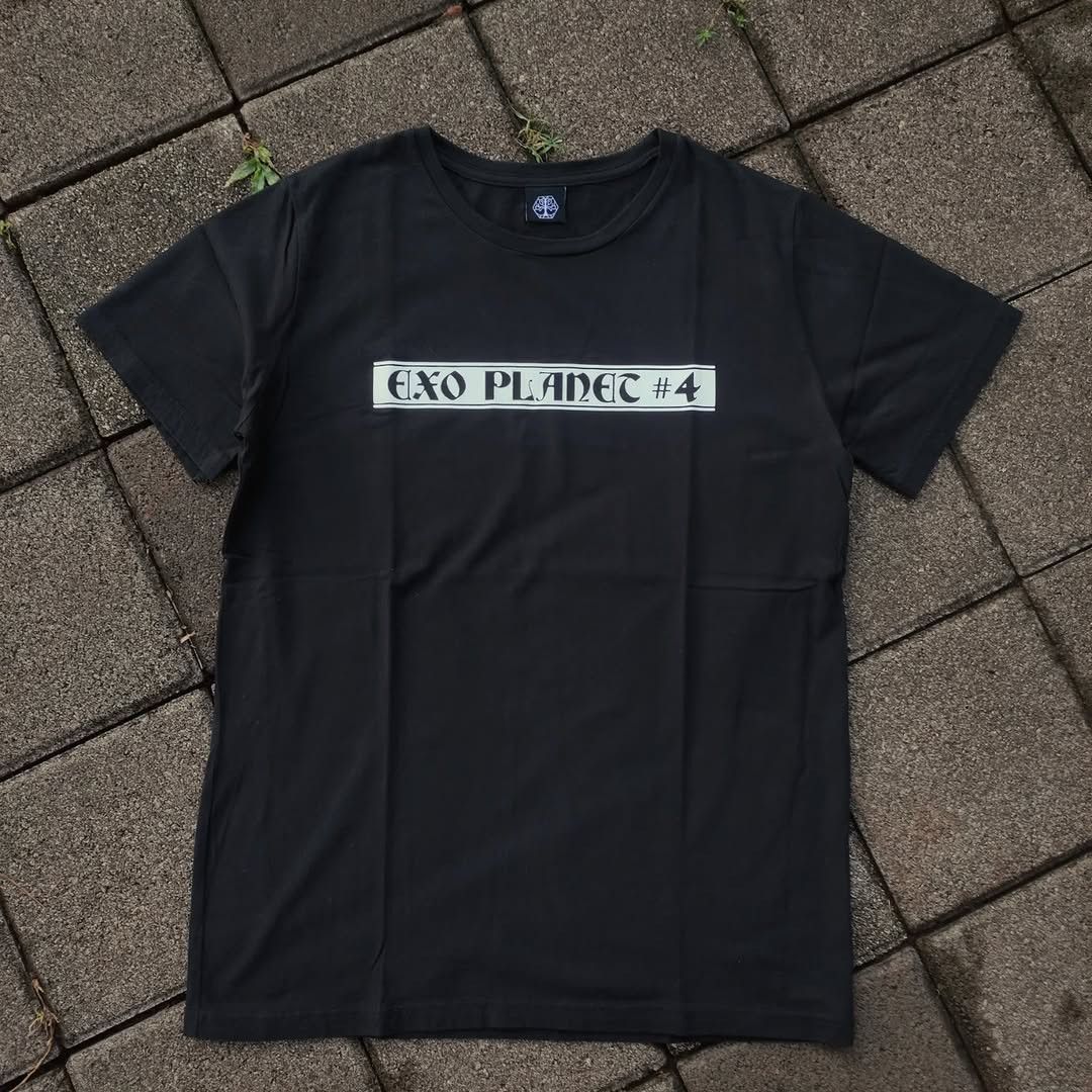 Band Tees EXO Kpop Planet 4 Live 2017 Tee Size US M / EU 48-50 / 2 - 1 Thumbnail