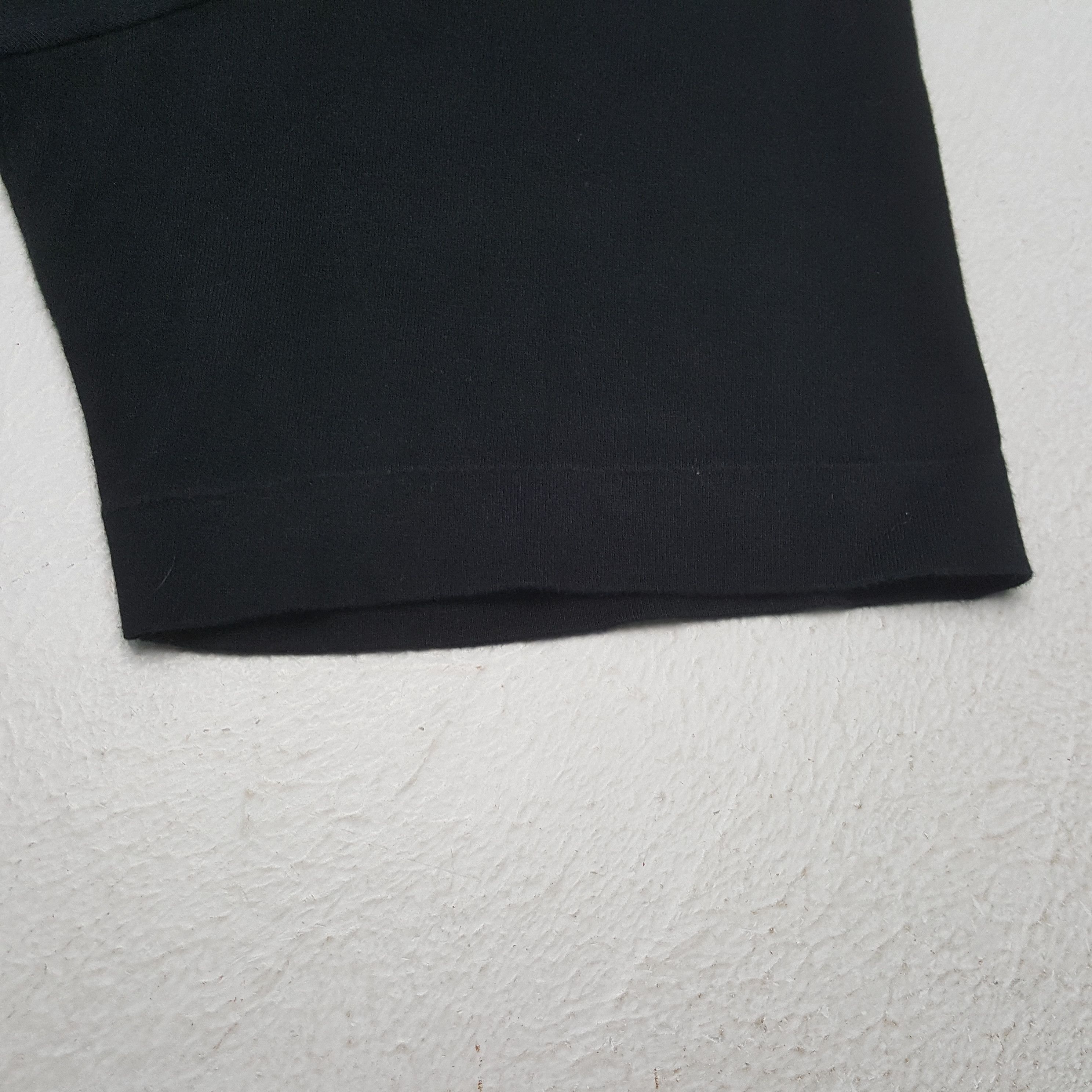 Comme des Garcons Comme des Garcons Japanese Brand Tshirt C299N19 Size US M / EU 48-50 / 2 - 5 Thumbnail