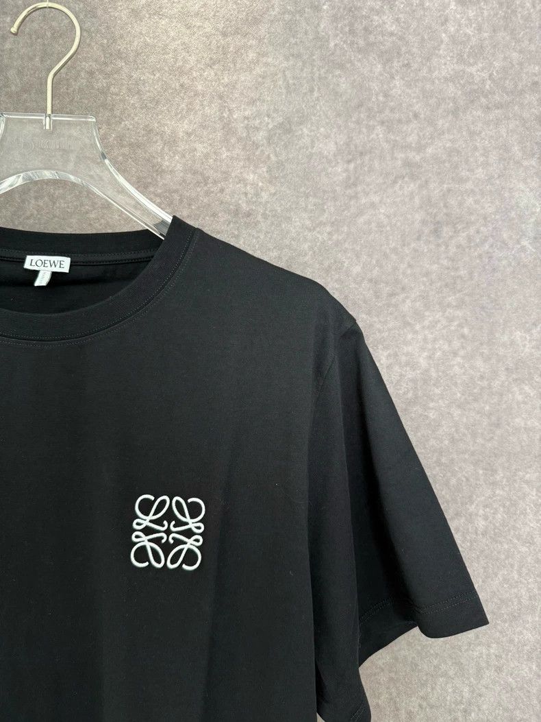 Loewe LOEWE Embroidered Logo Short Sleeve, Size XL Size US XL / EU 56 / 4 - 5 Thumbnail