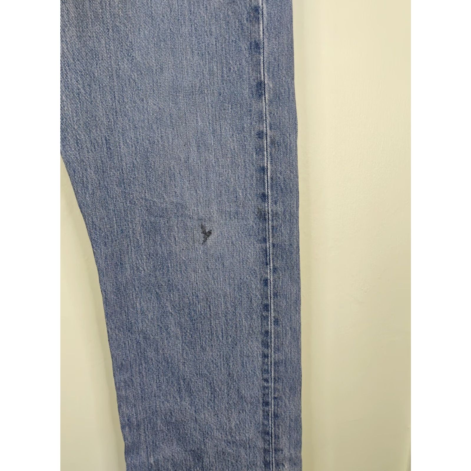 Levi's Levi's 501 Jeans Mens 36x32 Straight Denim Medium Wash Button Fly Distressed Vintage No Size US 36 / EU 52 - 4 Thumbnail
