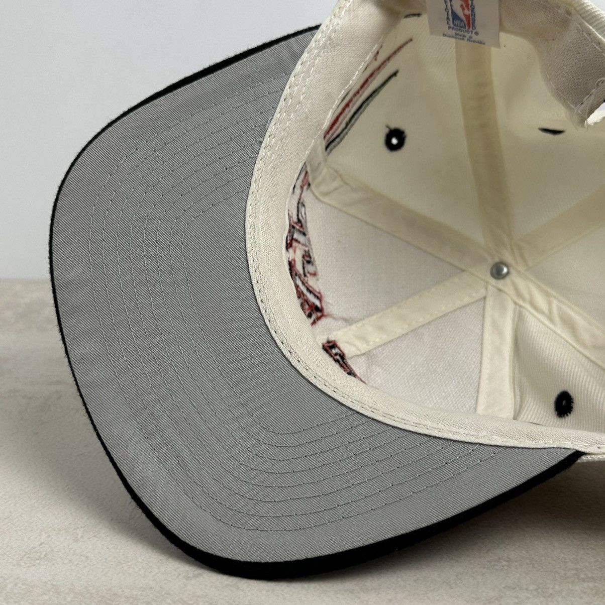 Logo Athletic × NBA × Vintage Vintage 90s Dcut Miami Heat Logo Athletics Hat Size ONE SIZE - 8 Thumbnail