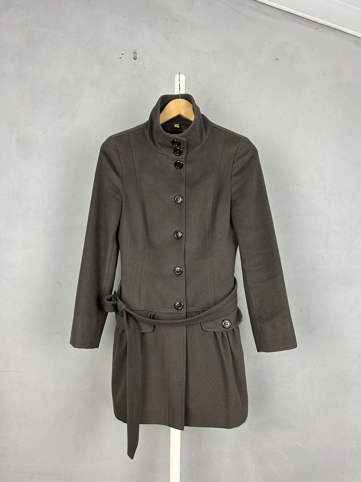 Burberry Burberry London Wool Belted Coat Womens Size 6 Made In Italy Size M / US 6-8 / IT 42-44 - 1 Thumbnail