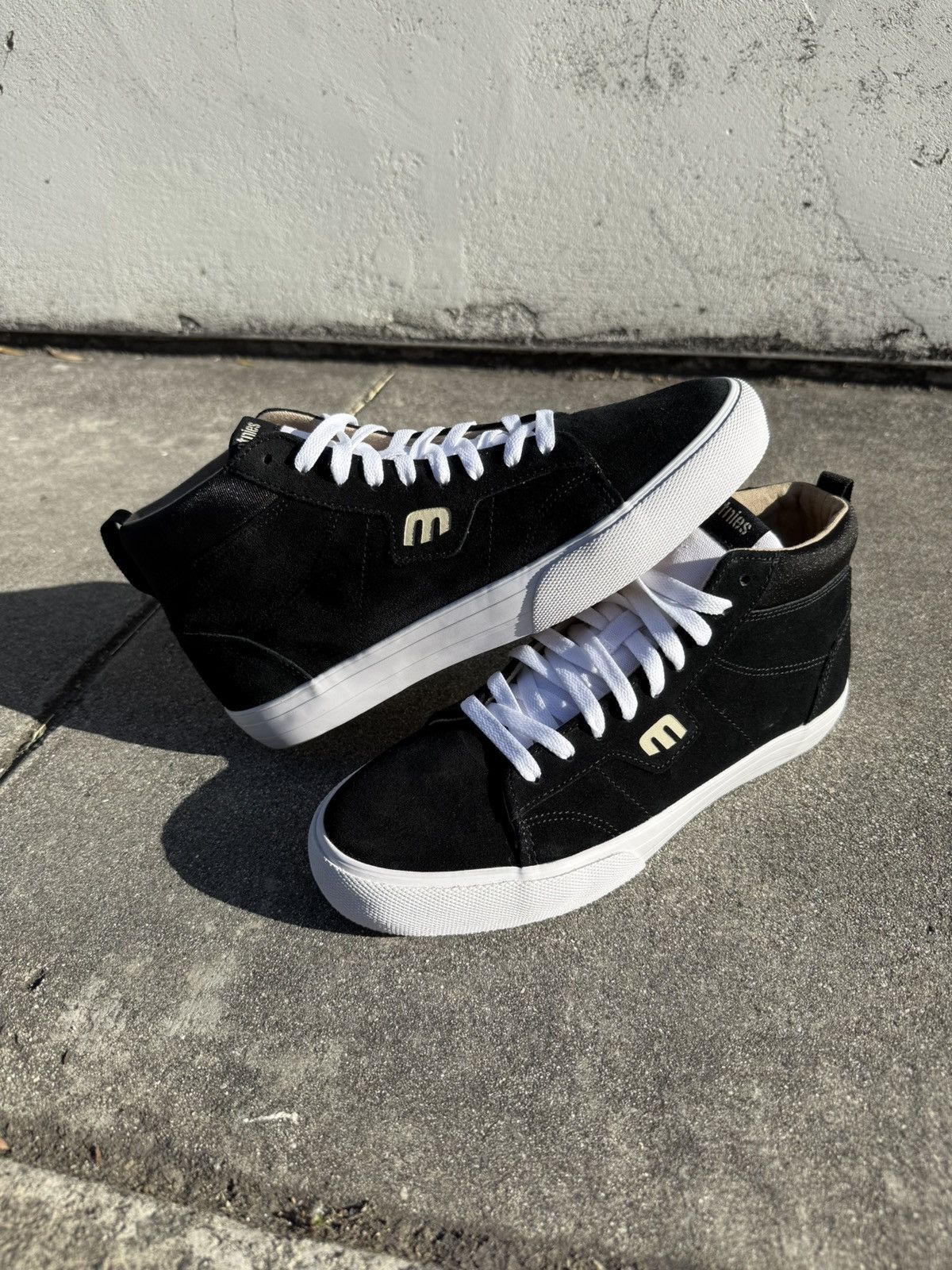 Etnies Etnies Hi Tops Size US 8.5 / EU 41-42 - 1 Thumbnail