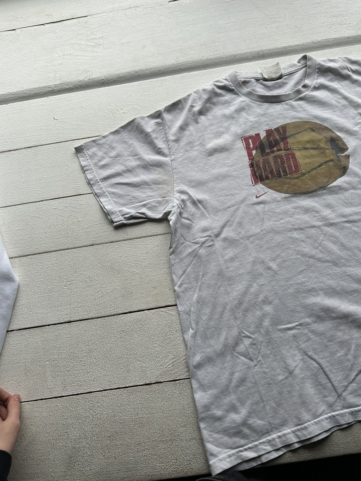 Nike × Vintage 🚨Vintage 90's Nike Play hard basketball Boxy T-shirt M Size US M / EU 48-50 / 2 - 2 Thumbnail