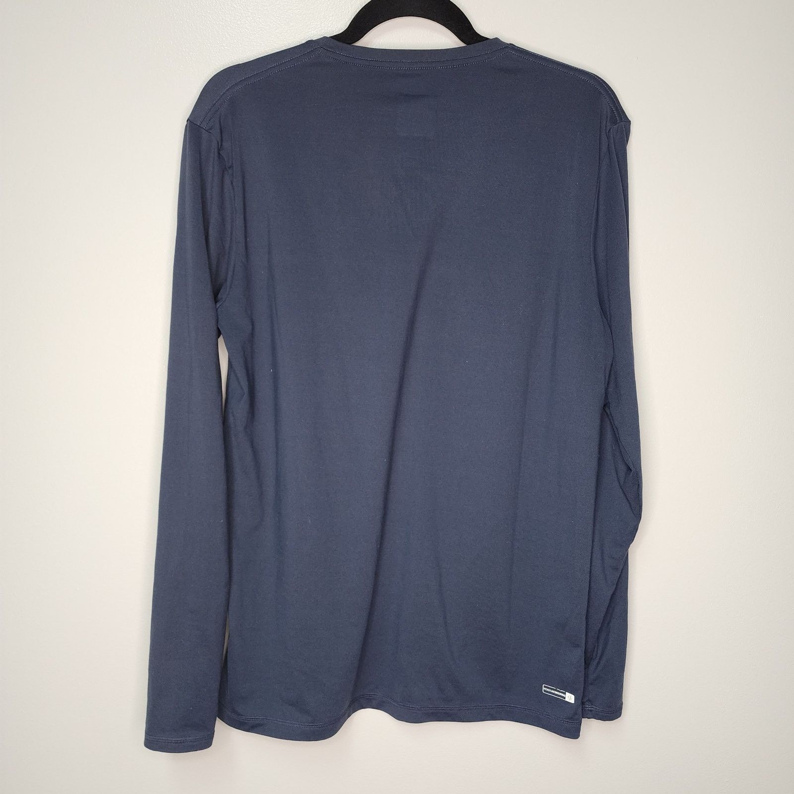 Quicksilver Mens Quicksilver Surfing Long sleeve shirt size Small Size US S / EU 44-46 / 1 - 2 Thumbnail