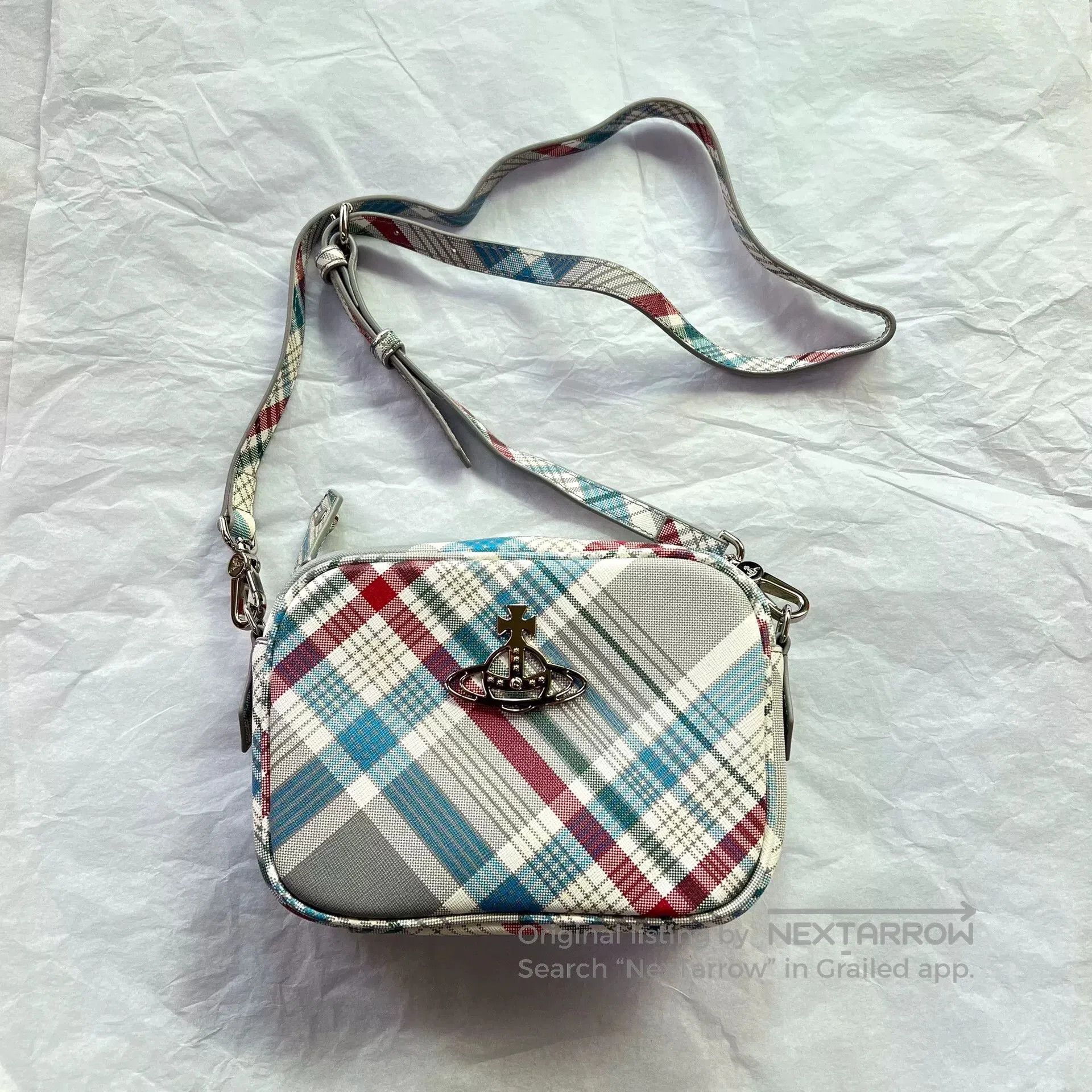 Vivienne Westwood Vivienne Westwood Anna Check Camera Crossbody Bag. Size ONE SIZE - 1 Thumbnail