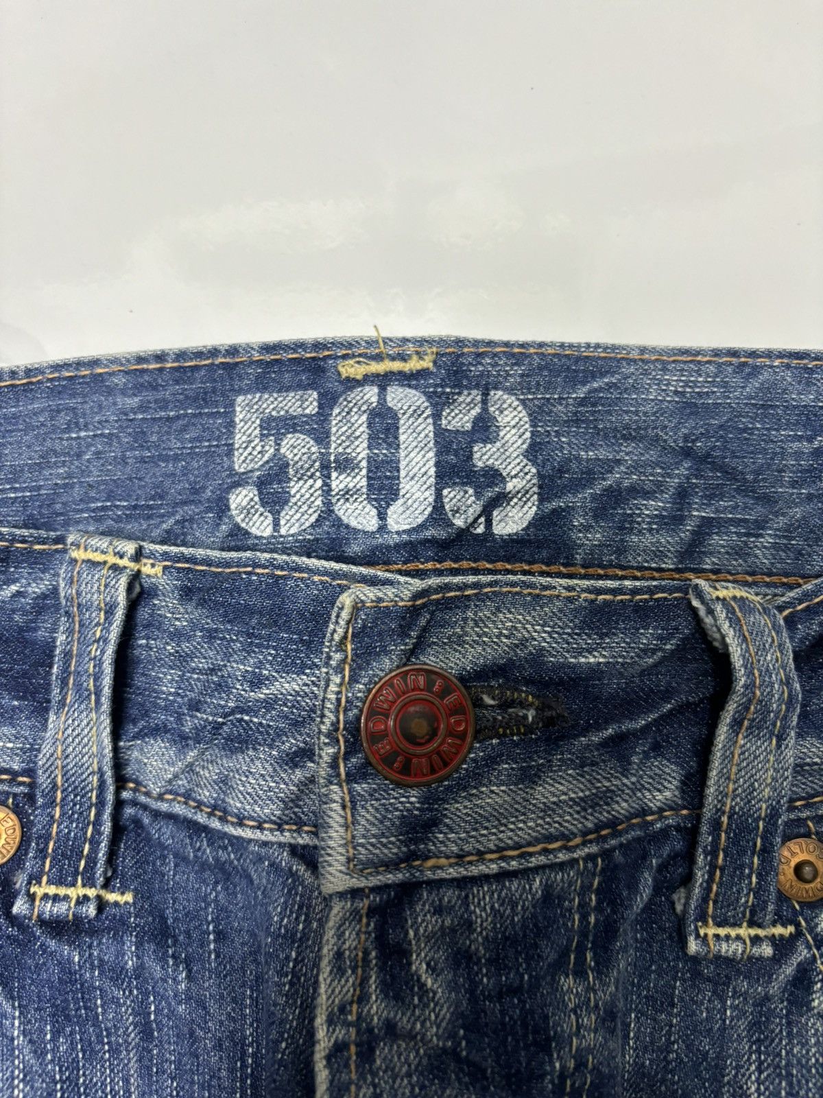 Who Decides War EDWIN 503 PAINTER JEANS BLUE TRIP DISTRESSED DENIM Size US 33 - 9 Thumbnail