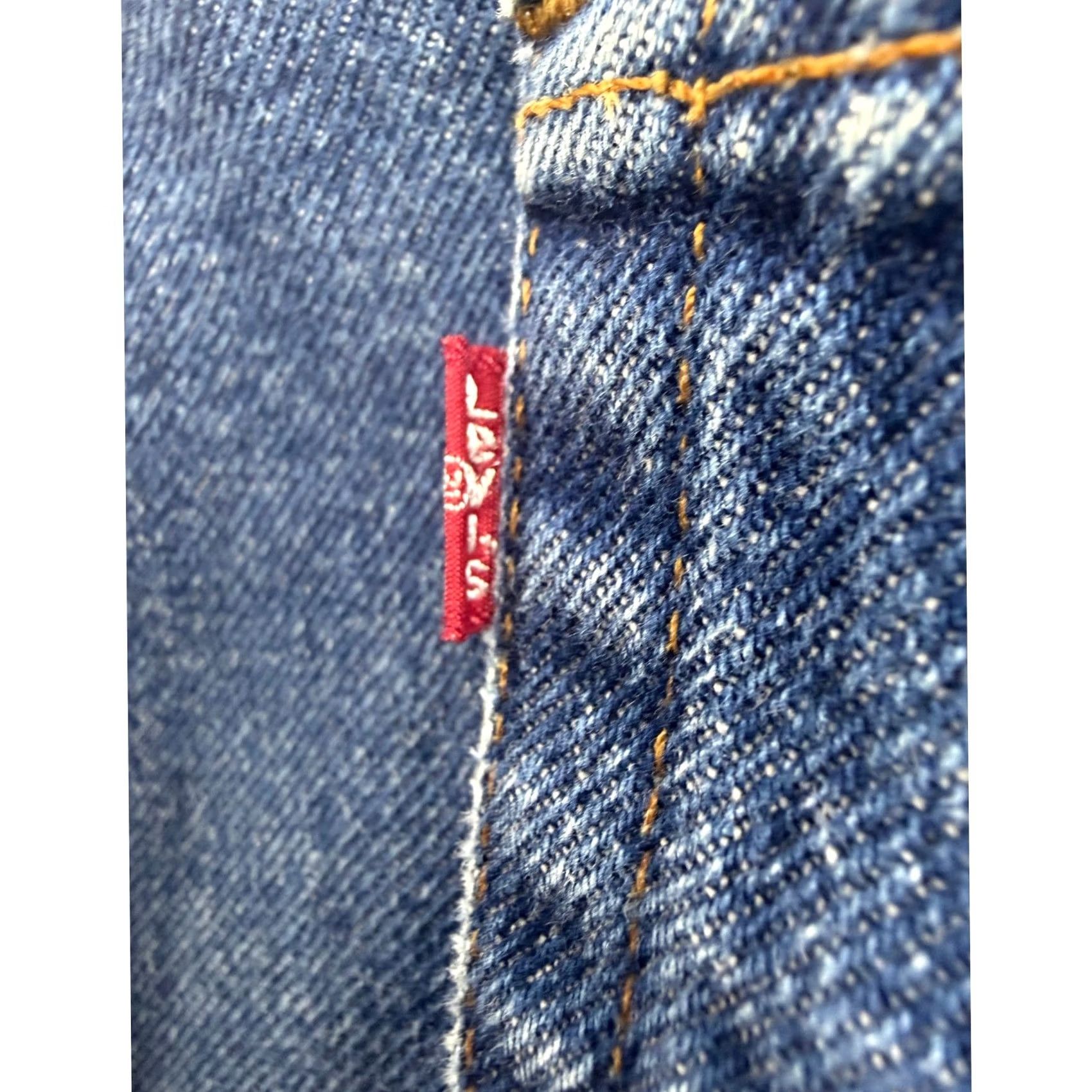 Levi's VINTAGE Levi'S Jeans Mens 35 Blue Bootcut Denim 34x30 Size US 35 - 5 Thumbnail