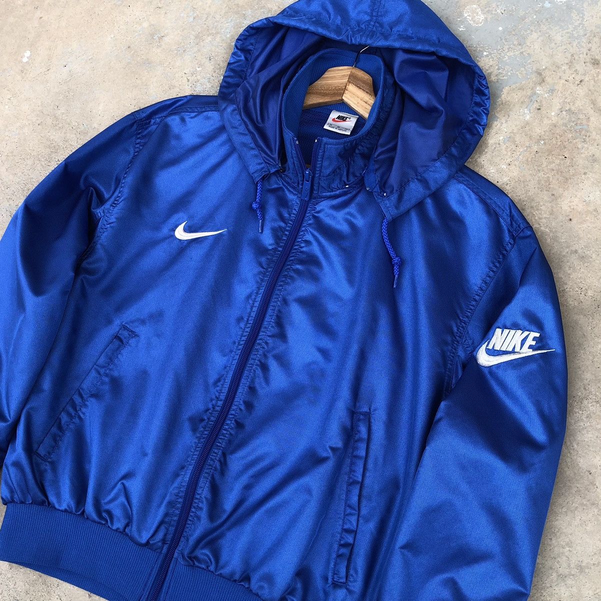 Nike Vintage 90s Nike Men’s Embroidery Logo Light Bomber Jacket Size US M / EU 48-50 / 2 - 3 Thumbnail