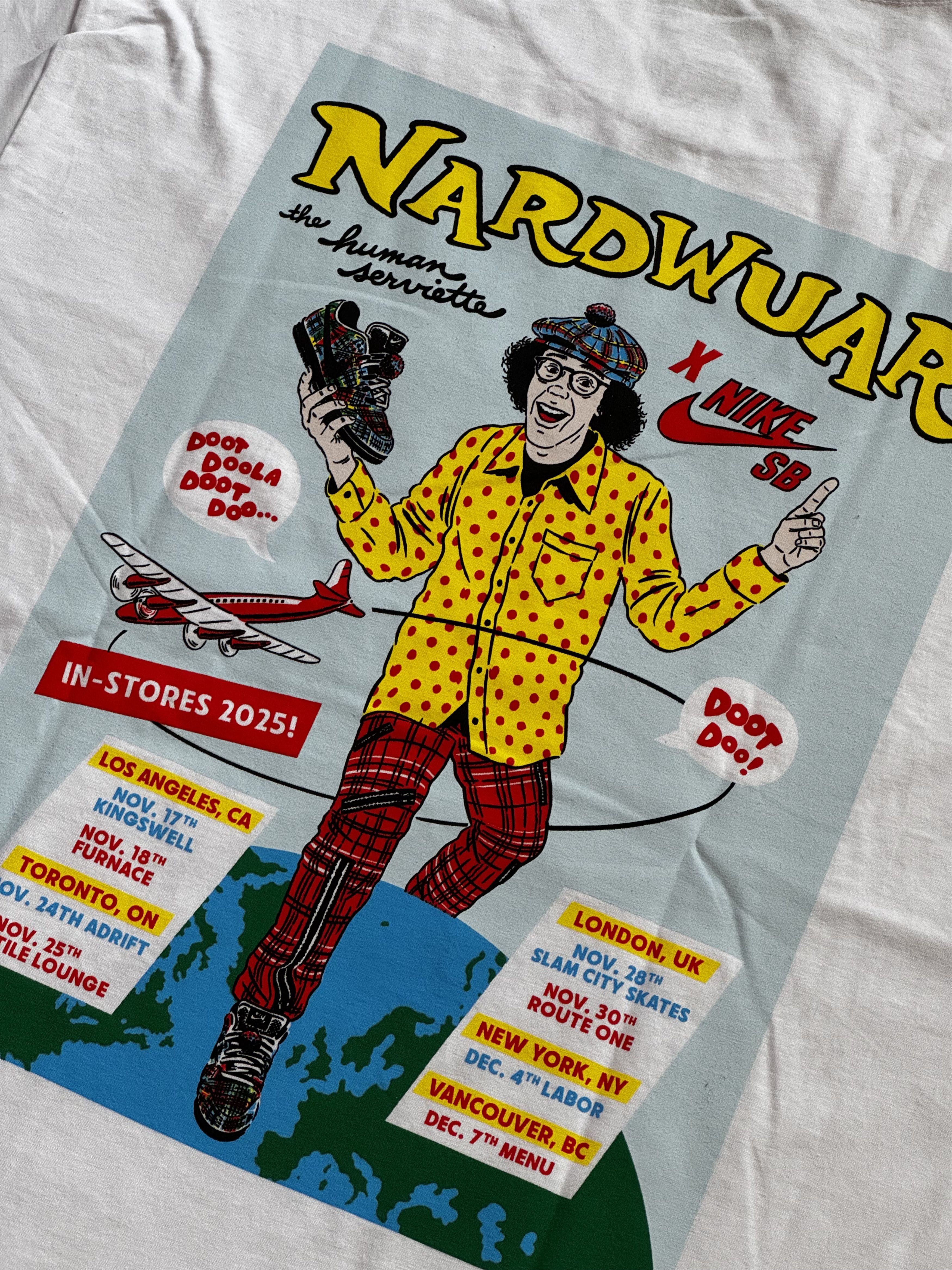 Nike SB x Nardwuar 2025 Dunk Low SB Promo Tee Size US L / EU 52-54 / 3 - 2 Thumbnail