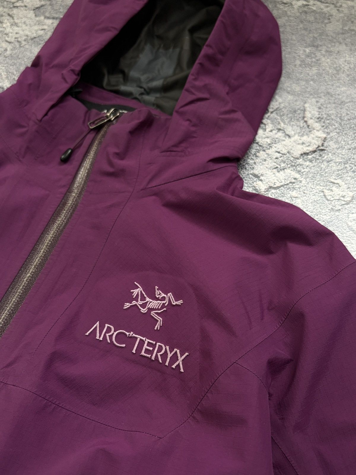 Arc'teryx Rare! Arc'teryx Beta SL Women’s Purple GORE-TEX Jacket S Size S / US 4 / IT 40 - 4 Thumbnail