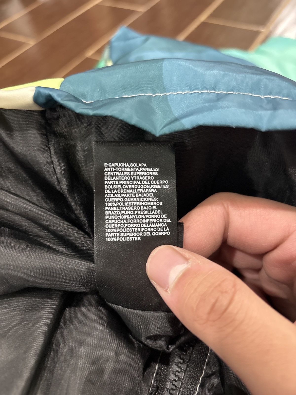Kaws × The North Face USED Kaws x The North Face Nuptse Jacket Safety Green SZ L Size US L / EU 52-54 / 3 - 12 Thumbnail