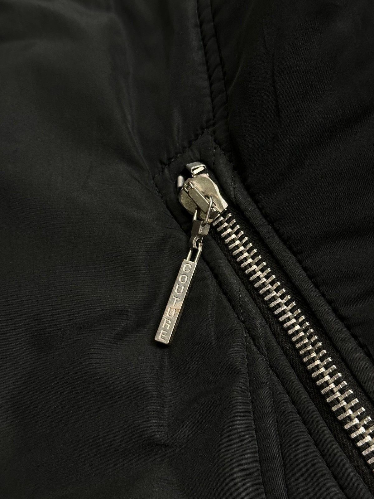 Versace Vintage 90s Versace Black Down Puffer Jacket XL Size US XL / EU 56 / 4 - 6 Thumbnail