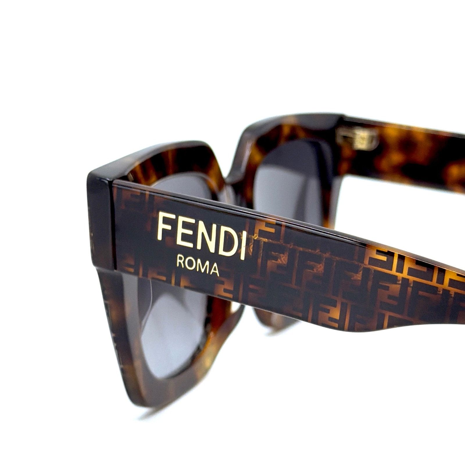 Fendi New!!! FENDI Sunglasses FE40101F 55B Authentic Size ONE SIZE - 7 Thumbnail