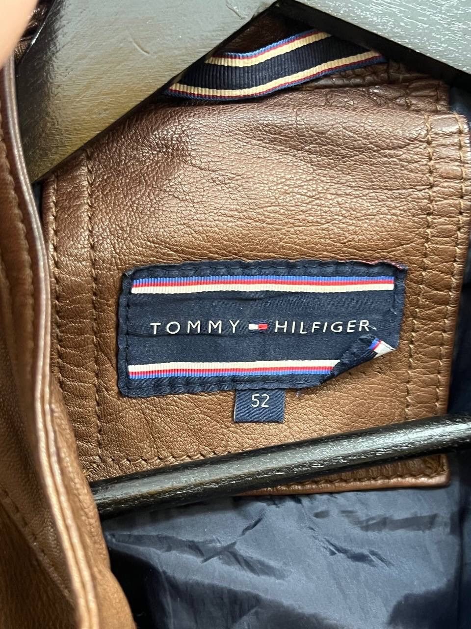 Tommy Hilfiger Vintage Tommy Hilfiger Brown Leather Jacket 1990s Size US L / EU 52-54 / 3 - 7 Thumbnail