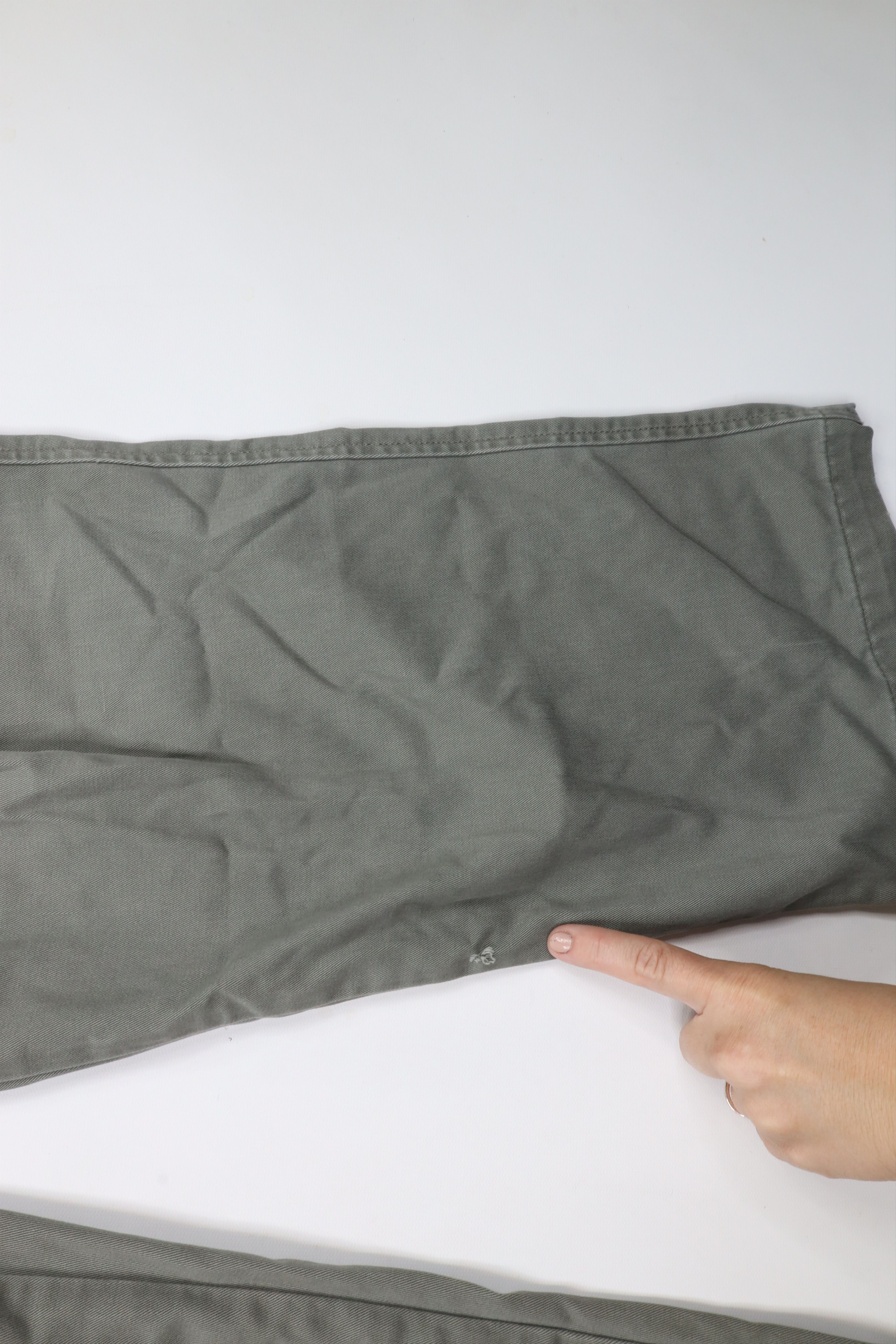 Eddie Bauer × Vintage Vintage 90s Eddie Bauer Pleated Wide Leg Chino Pants Green Size US 40 / EU 56 - 5 Thumbnail