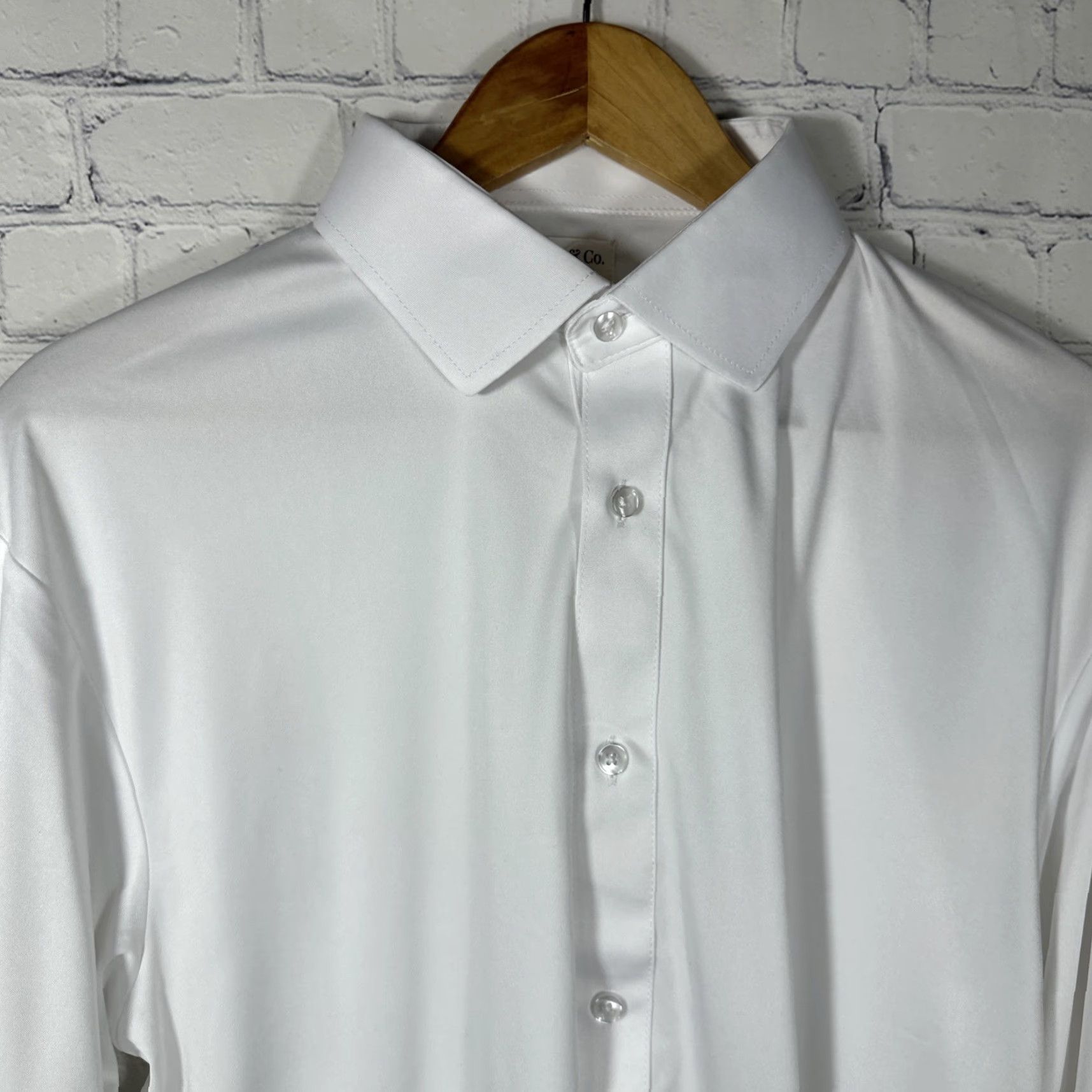 CO Collars & Co Button Down Polo Dress Shirt Mens Medium White Long Sleeve Shirt Size 40R - 2 Thumbnail