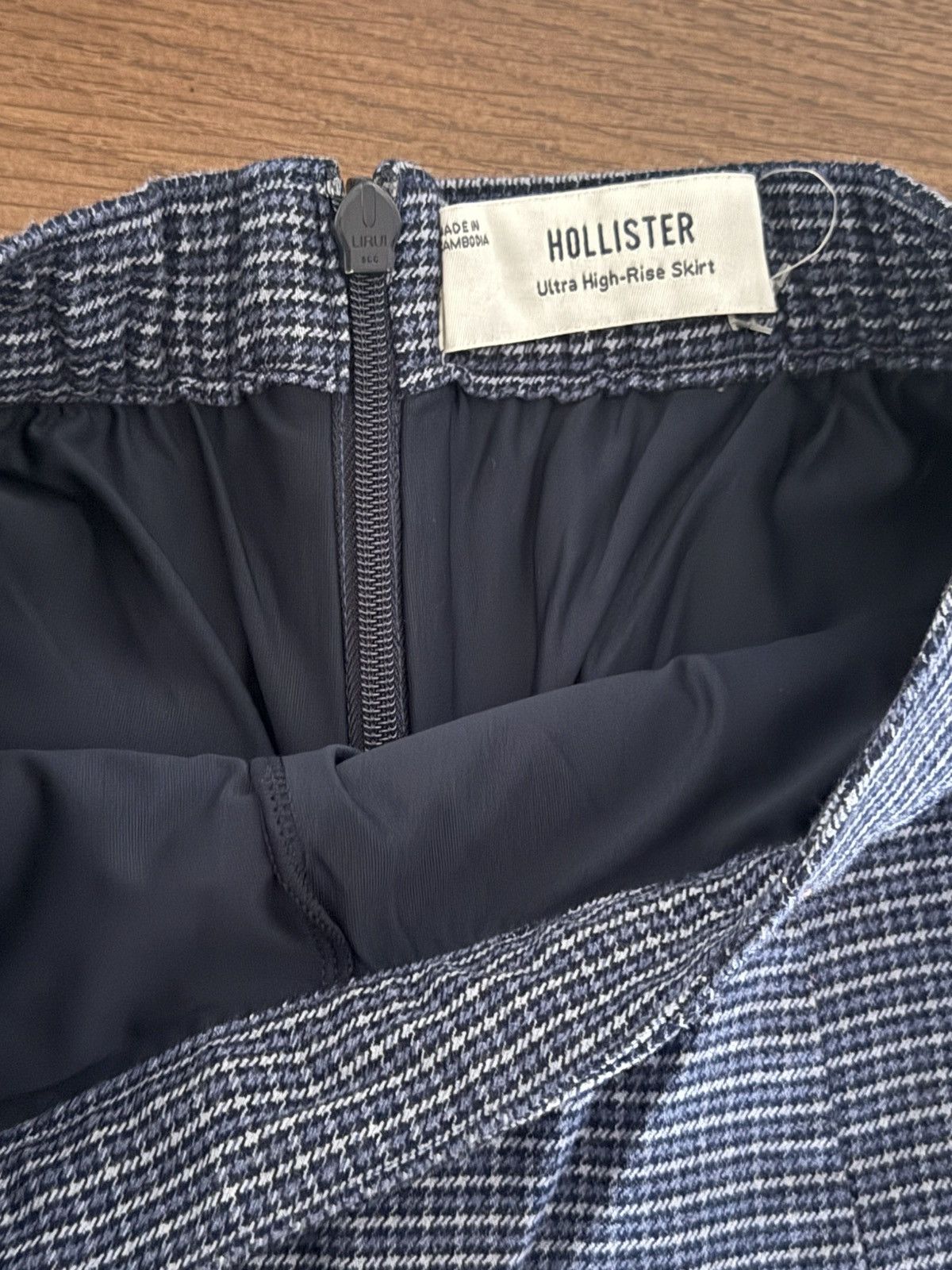 Hollister Blue Plaid ultra high rise Skirt Size 27" / US 4 / IT 40 - 4 Thumbnail