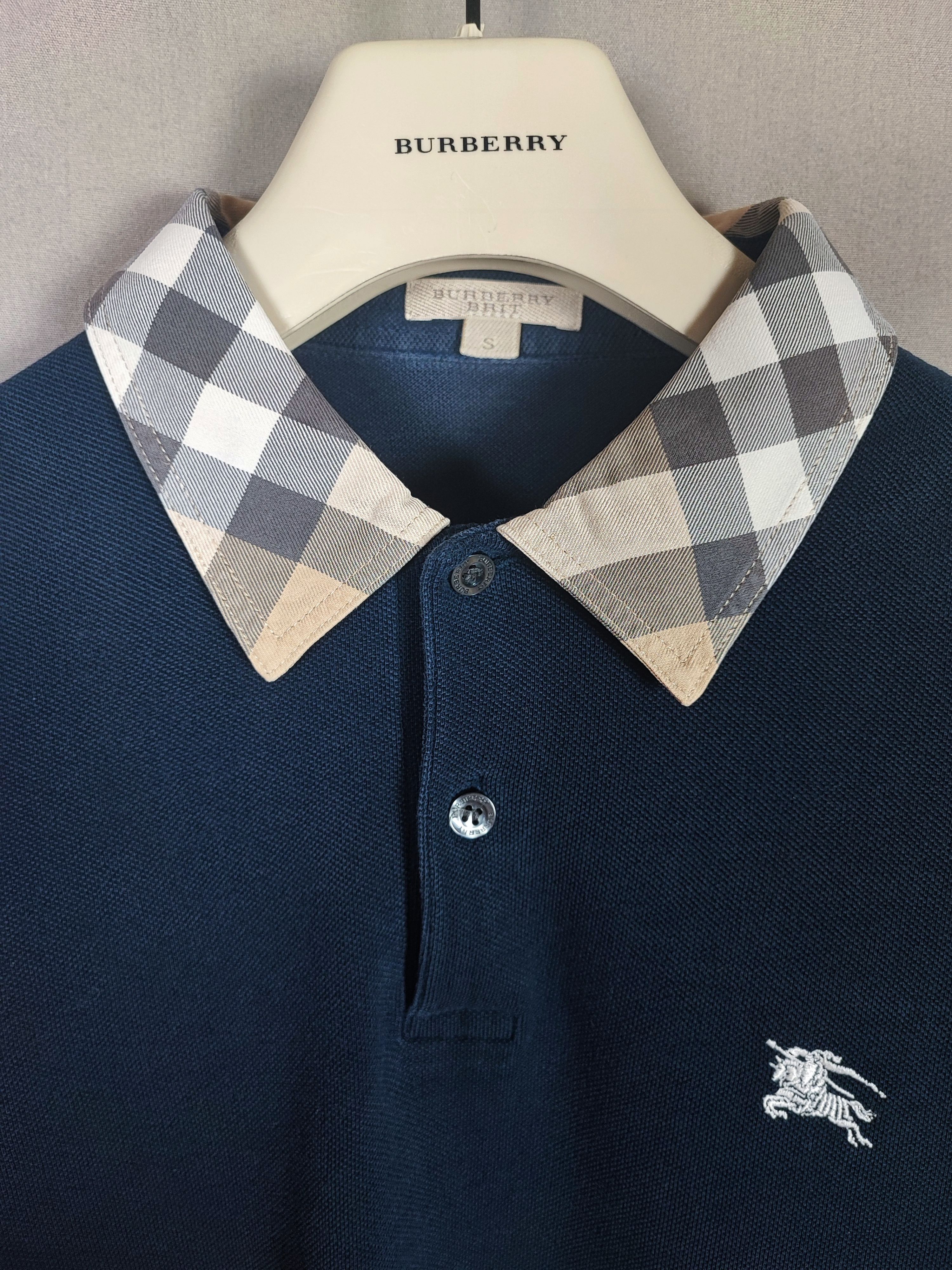 Burberry Polo Size S