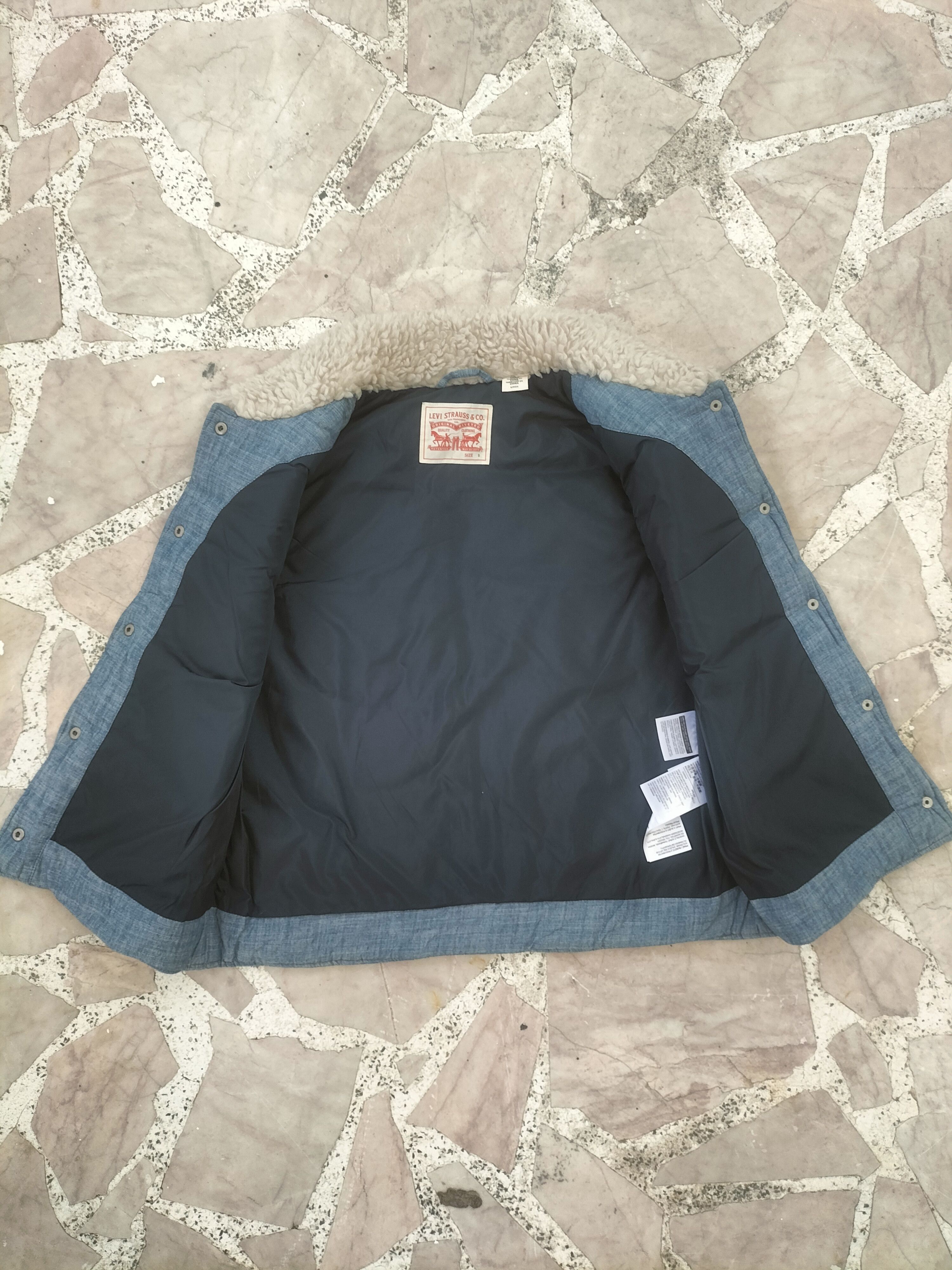 Levi's Levis Puffer Denim Vest Size US S / EU 44-46 / 1 - 8 Thumbnail