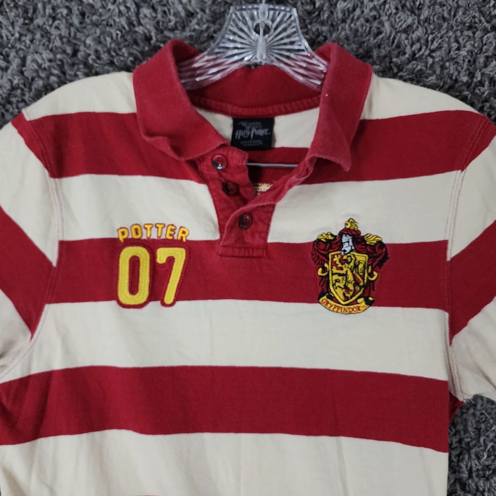 Vintage VINTAGE Harry Potter Quidditch Jersey Polo Shirt Red Striped Size S Mens Size US S / EU 44-46 / 1 - 3 Thumbnail