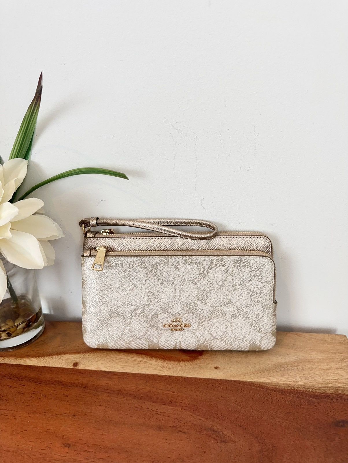 Coach NWT Coach Double Zip Wallet In Signature Canvas Size ONE SIZE - 2 Thumbnail