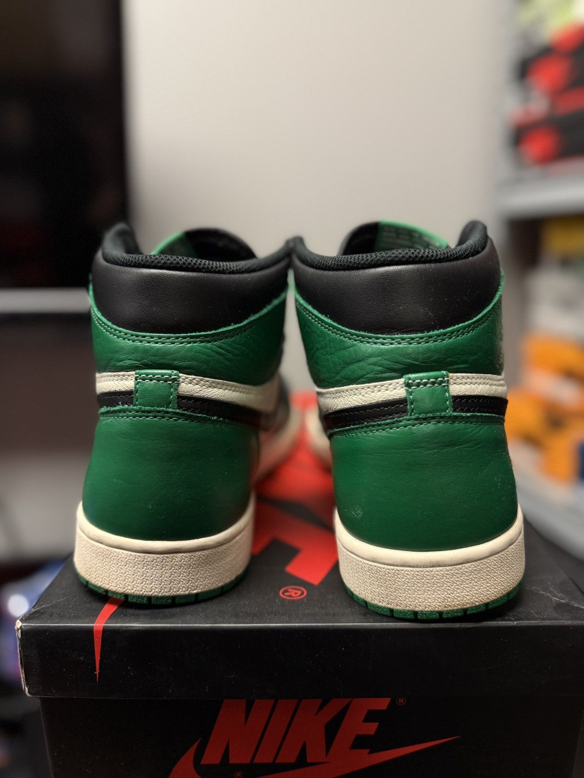 Jordan Brand × Nike Jordan 1 High OG Pine Green (2018) Size 11 🧼 Size US 11 / EU 44 - 10 Thumbnail