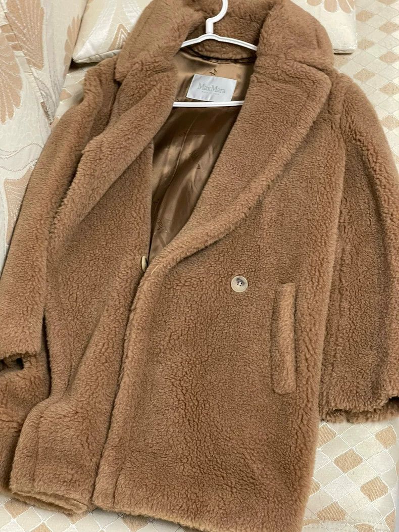 Max Mara Max Mara Short teddy mid-length Size M / US 6-8 / IT 42-44 - 1 Thumbnail