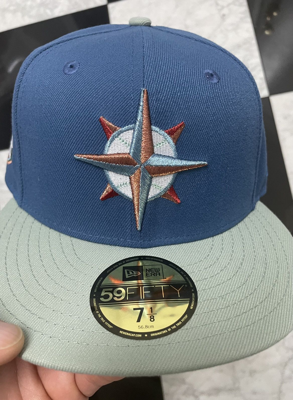 New Era 🔥Exclusive Mariners fitted 7 1/8 Size ONE SIZE - 3 Thumbnail