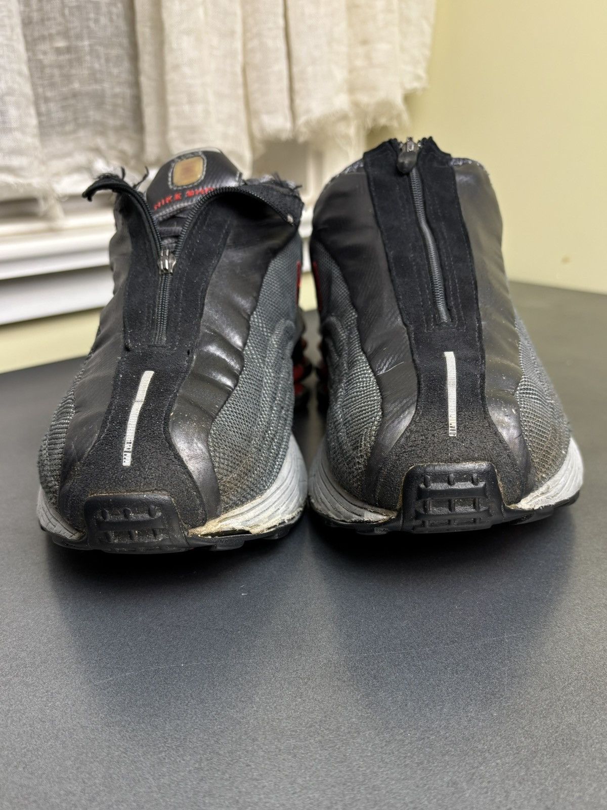 Nike × Vintage 2001 Nike Shox R4+ OG Vintage Nike Shox Zipper 104311-001 US Size US 9 / EU 42 - 7 Thumbnail
