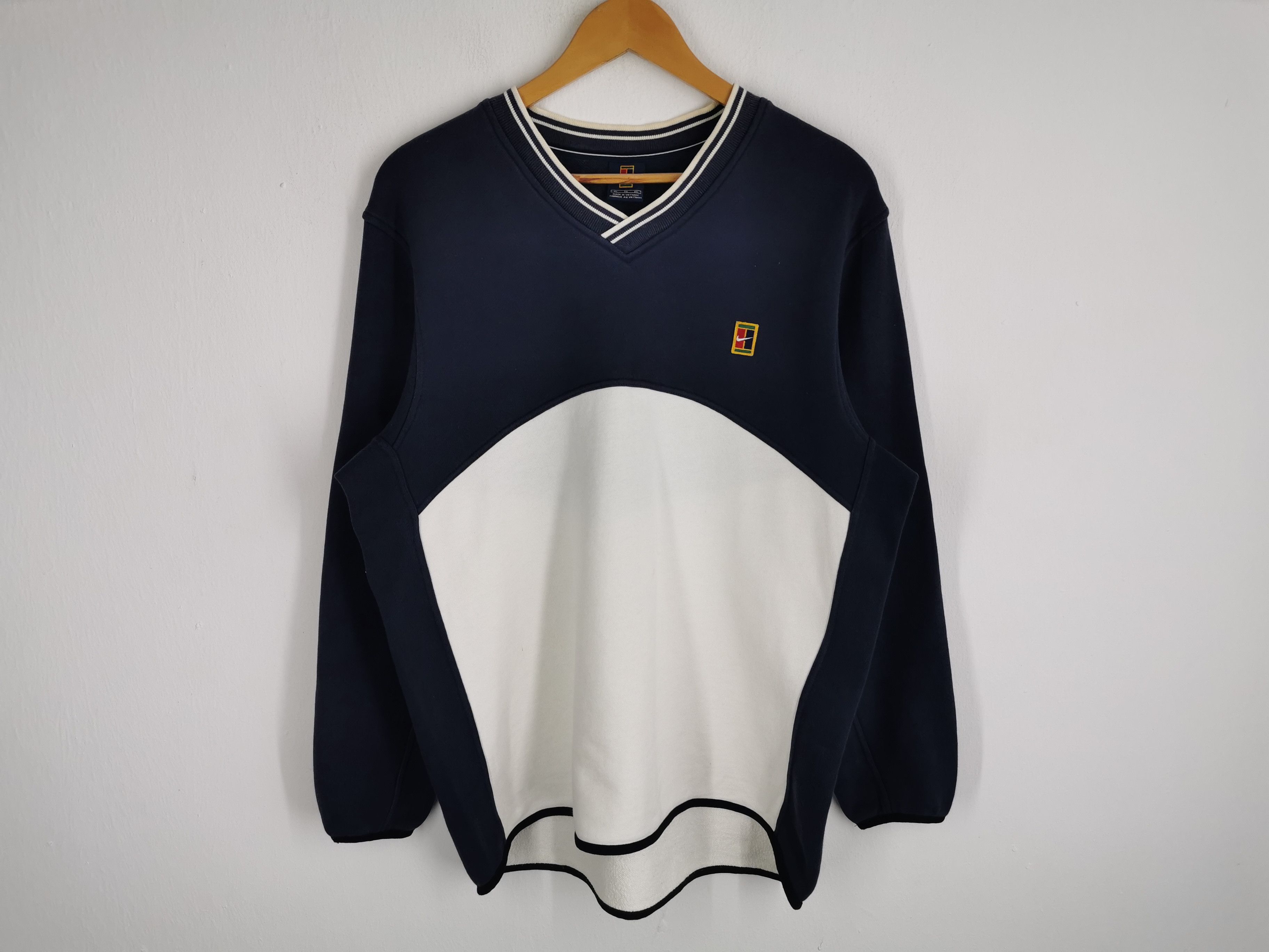 Nike Vintage 90's Nike Court Logo Pullover Sweatshirt Size XL Size US XL / EU 56 / 4 - 2 Thumbnail
